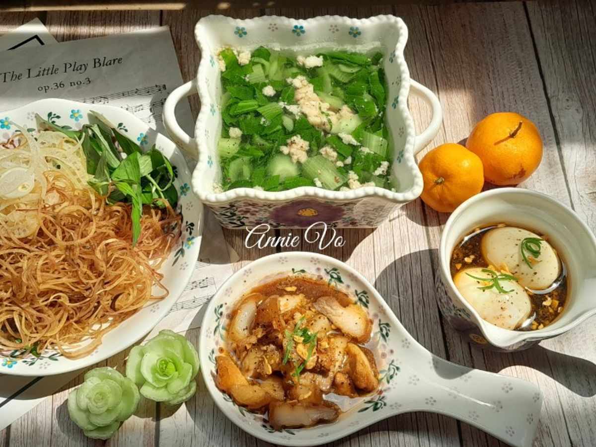Bữa cơm nhiều rau thanh mát