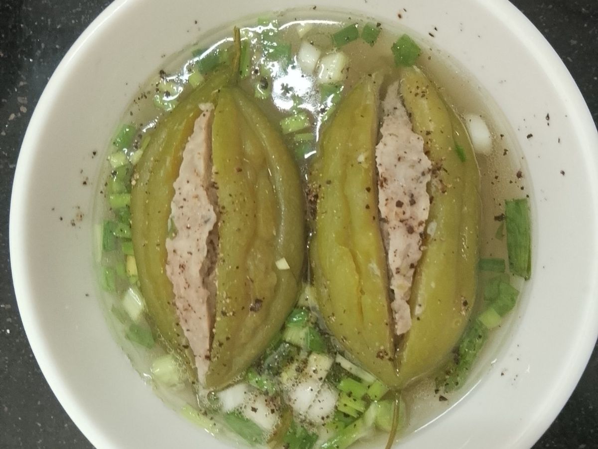 Canh Khổ qua dồn cá thác lác
