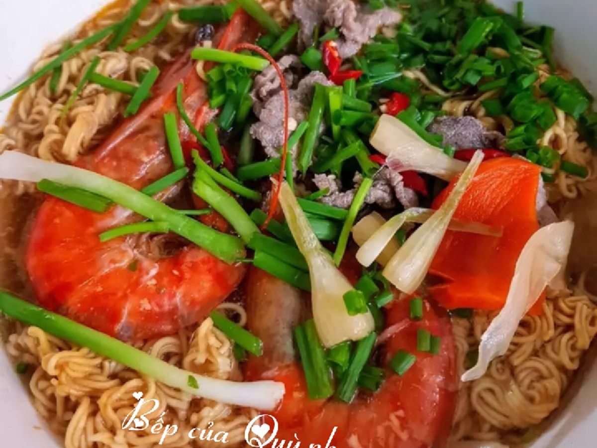 Mì tôm thịt bò, tôm sú