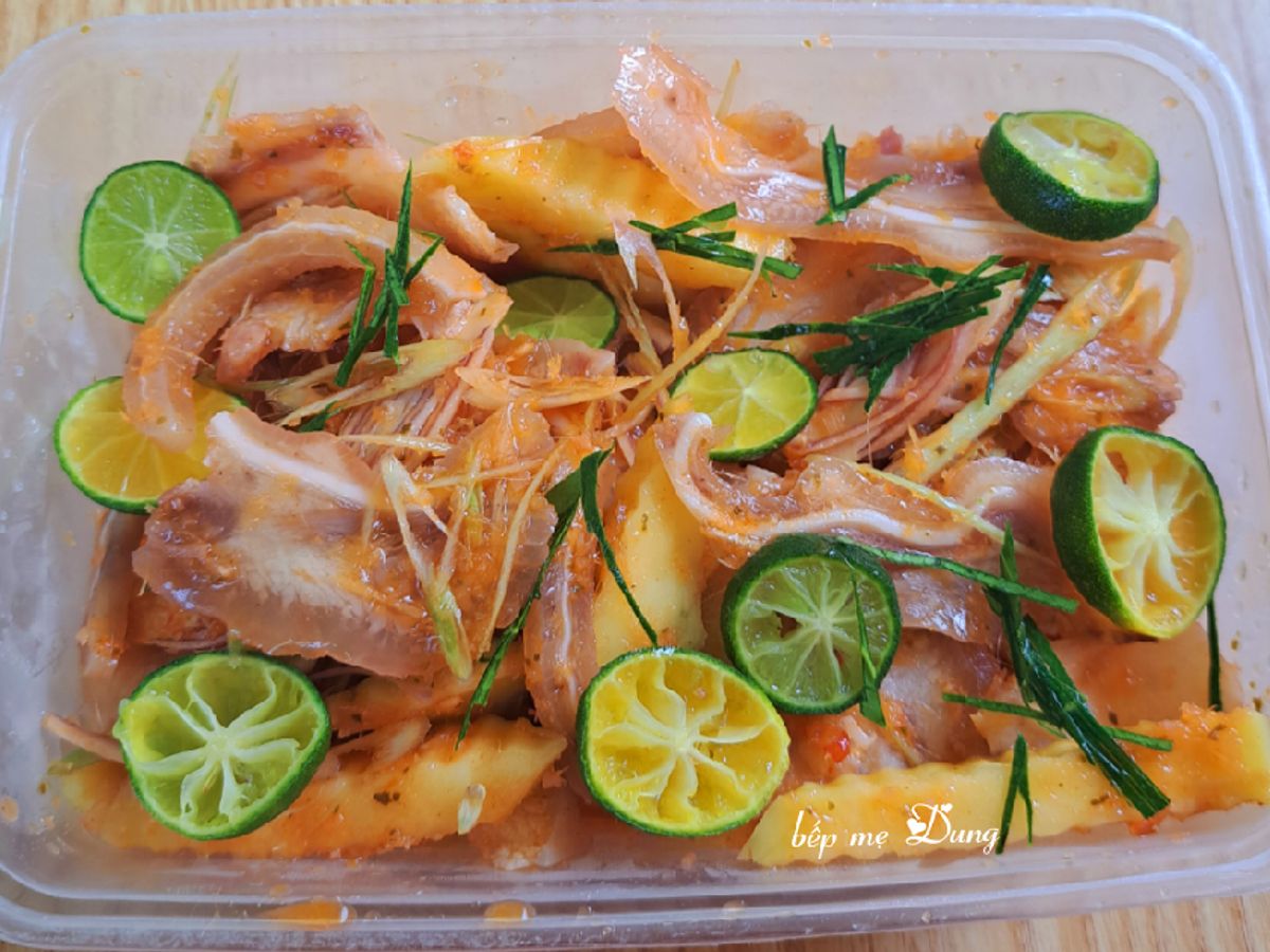 Tai heo sốt thái