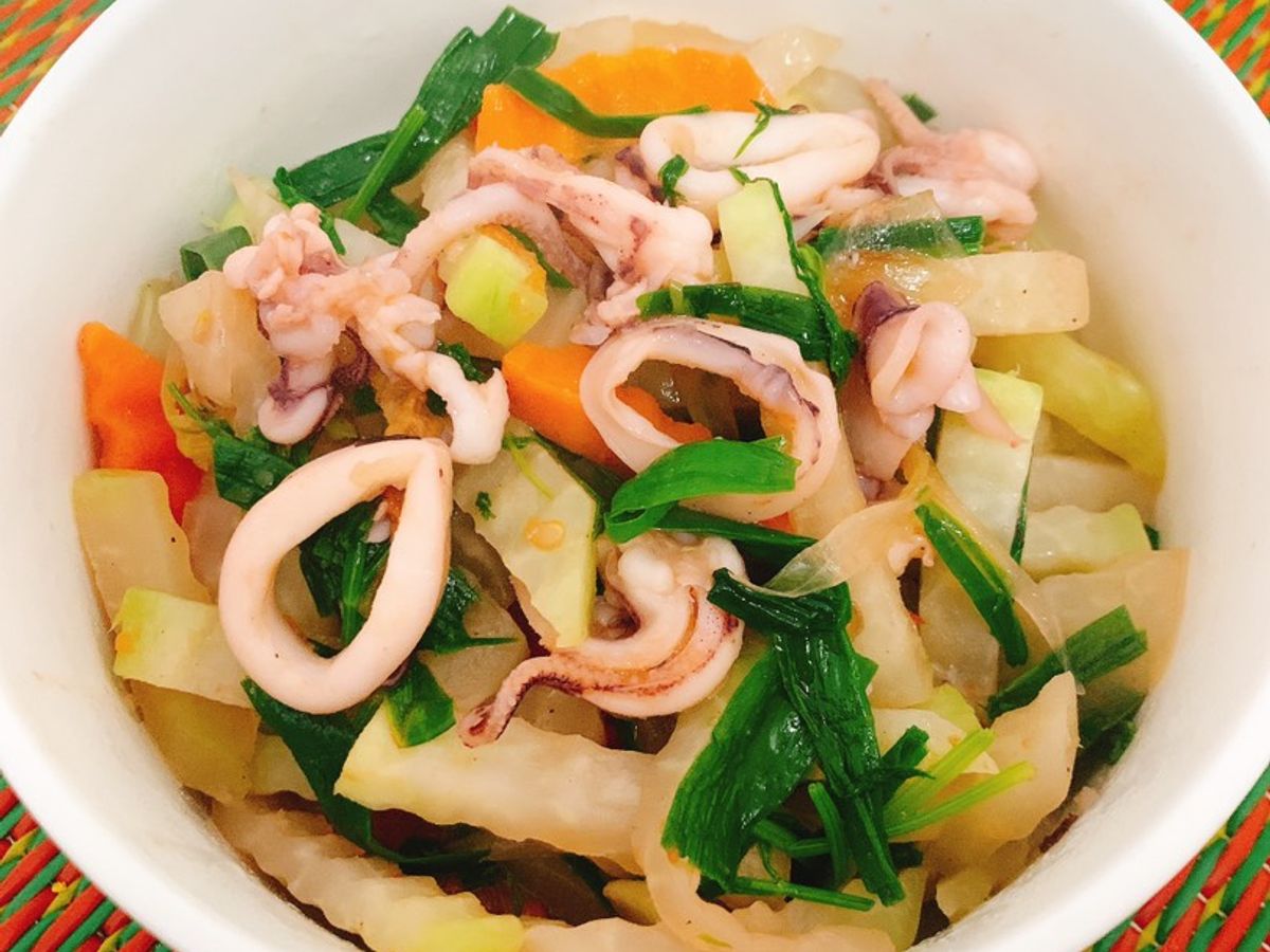 Mực xào su hào