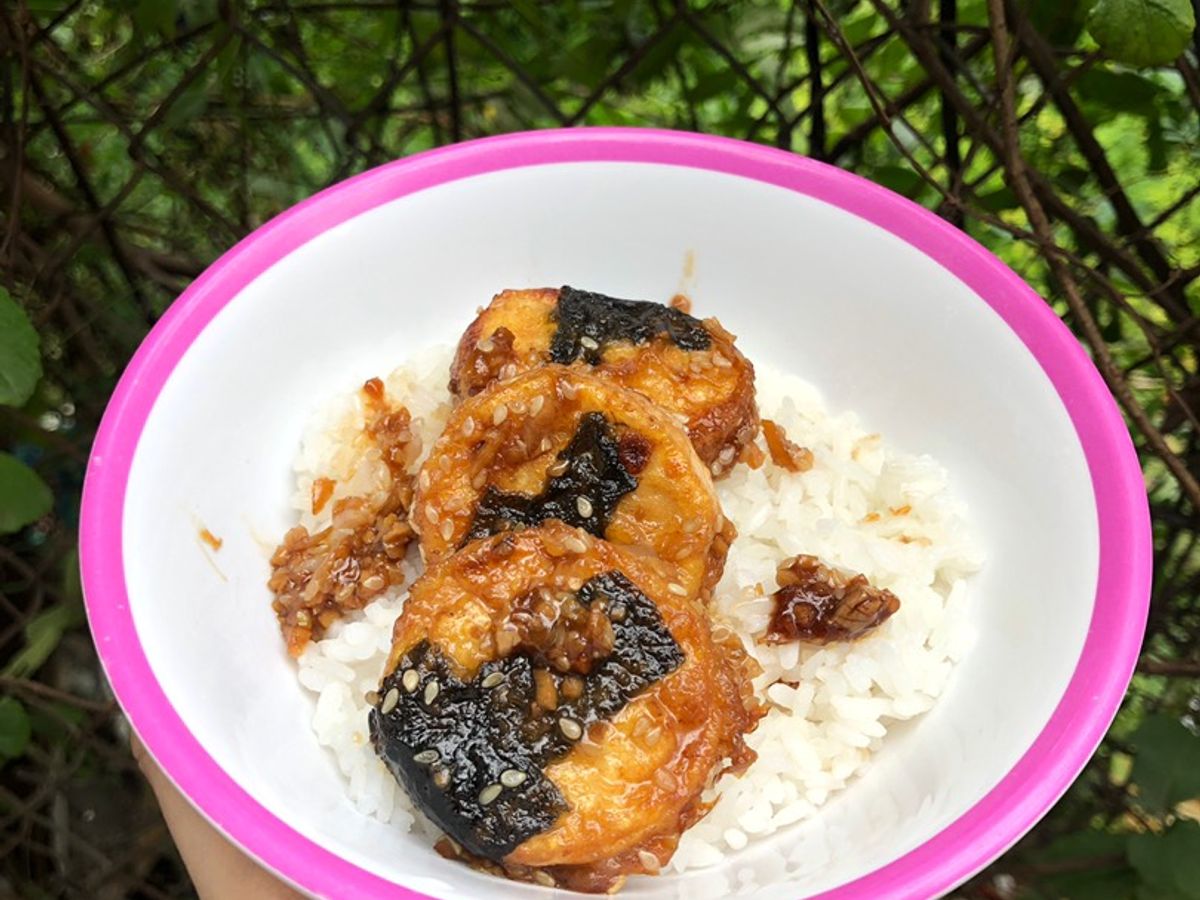 Đậu hũ cuộn rong biển