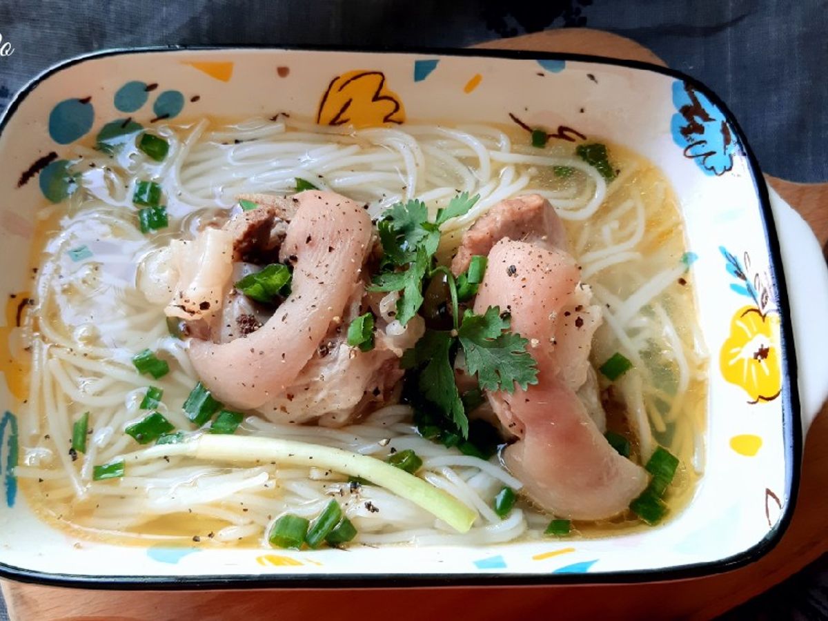 Bún giò heo