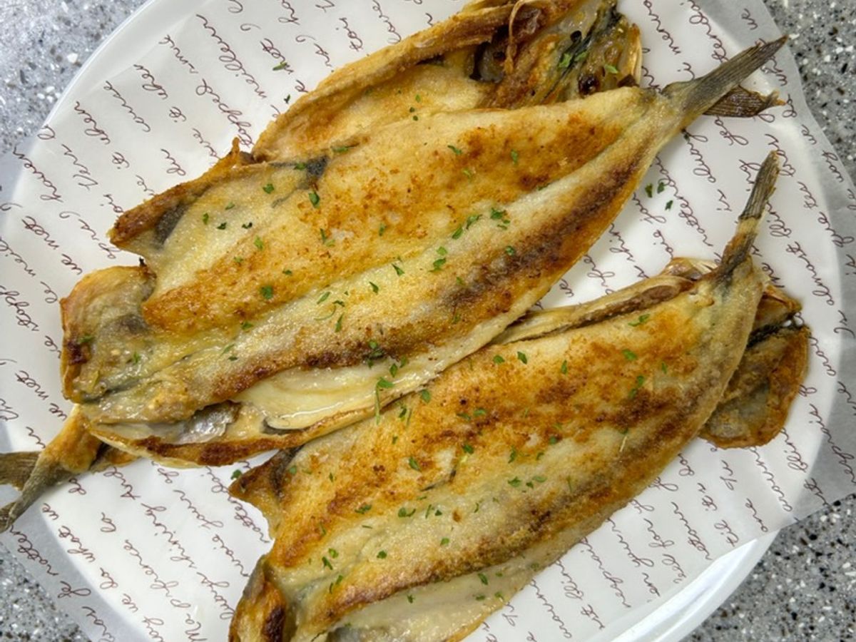 Cá Hokke chiên giòn