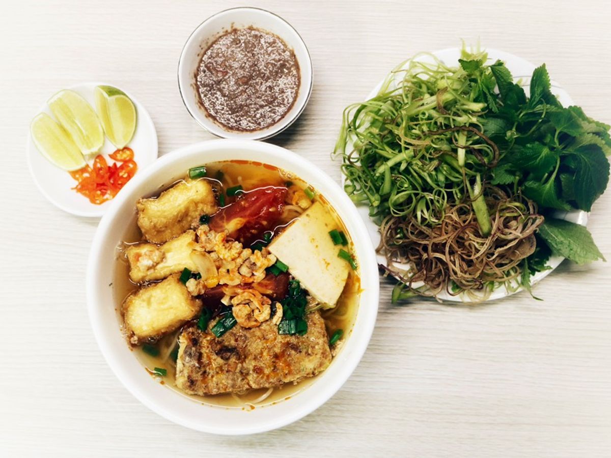 Bún riêu cua nhà nấu