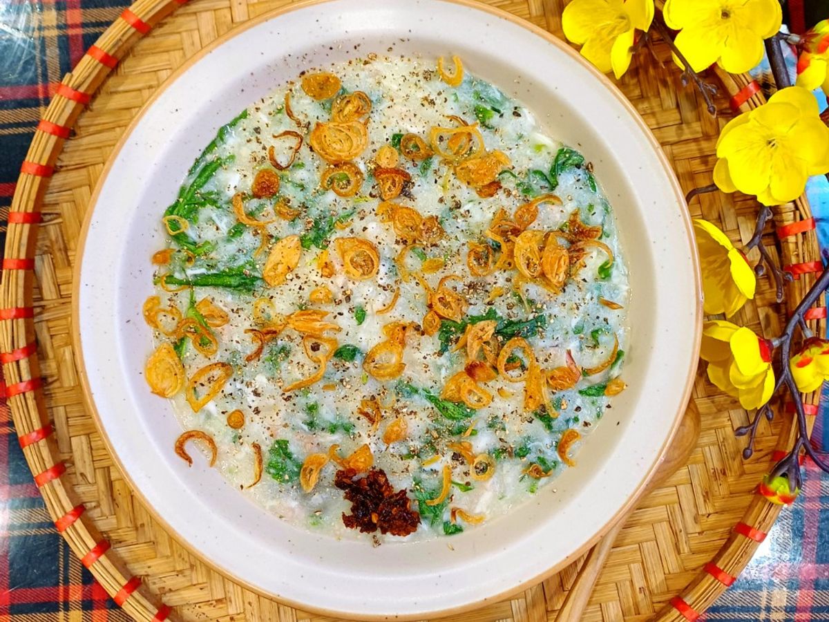 Canh củ rau cải cúc (tần ô)