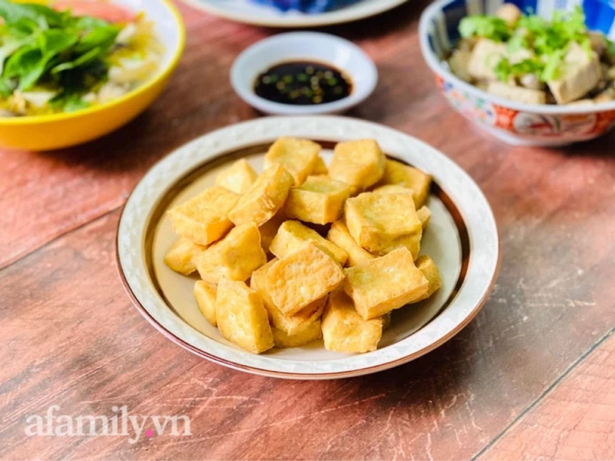 Đậu Hũ Chiên Chấm Xì Dầu