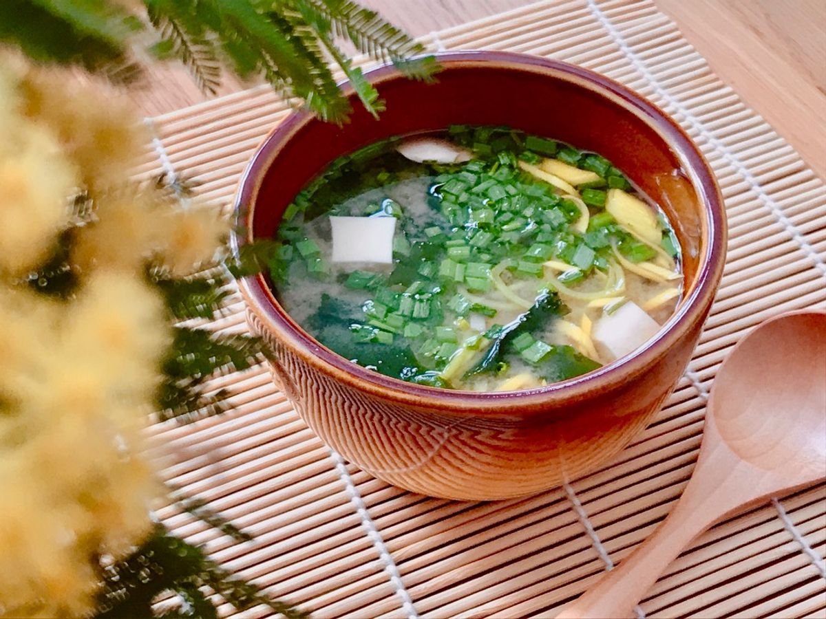 Súp Miso Rong Biển Đậu Hủ Nấm Mỡ