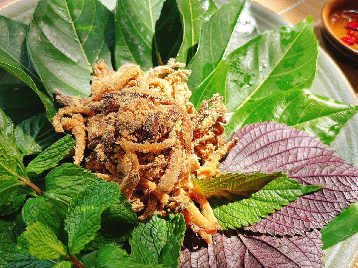 Nấm trộn thính cuốn lá sung