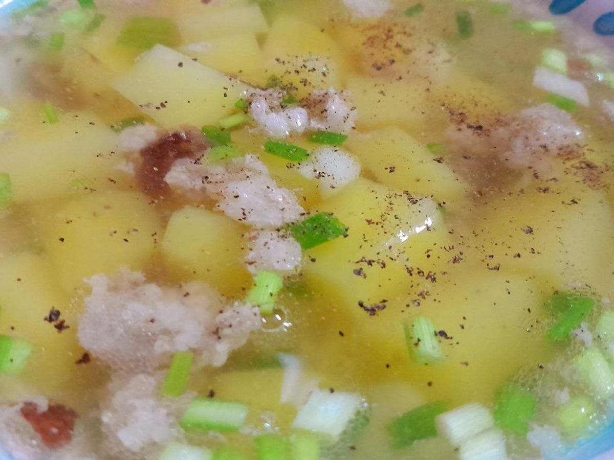 Canh khoai tây nấu thịt xay