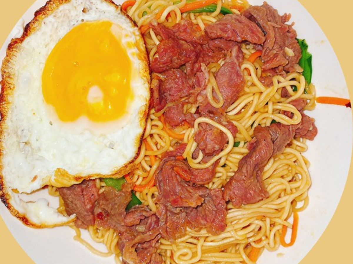 Mì xào bò rau cải