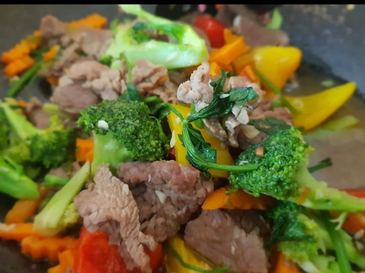 Su lơ xanh xào bò