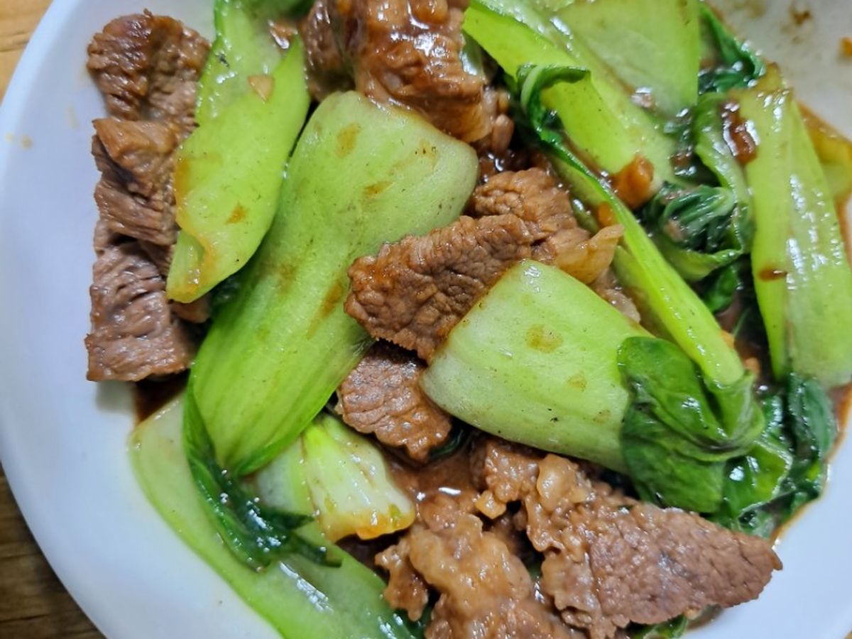 Cải thìa xào thịt bò