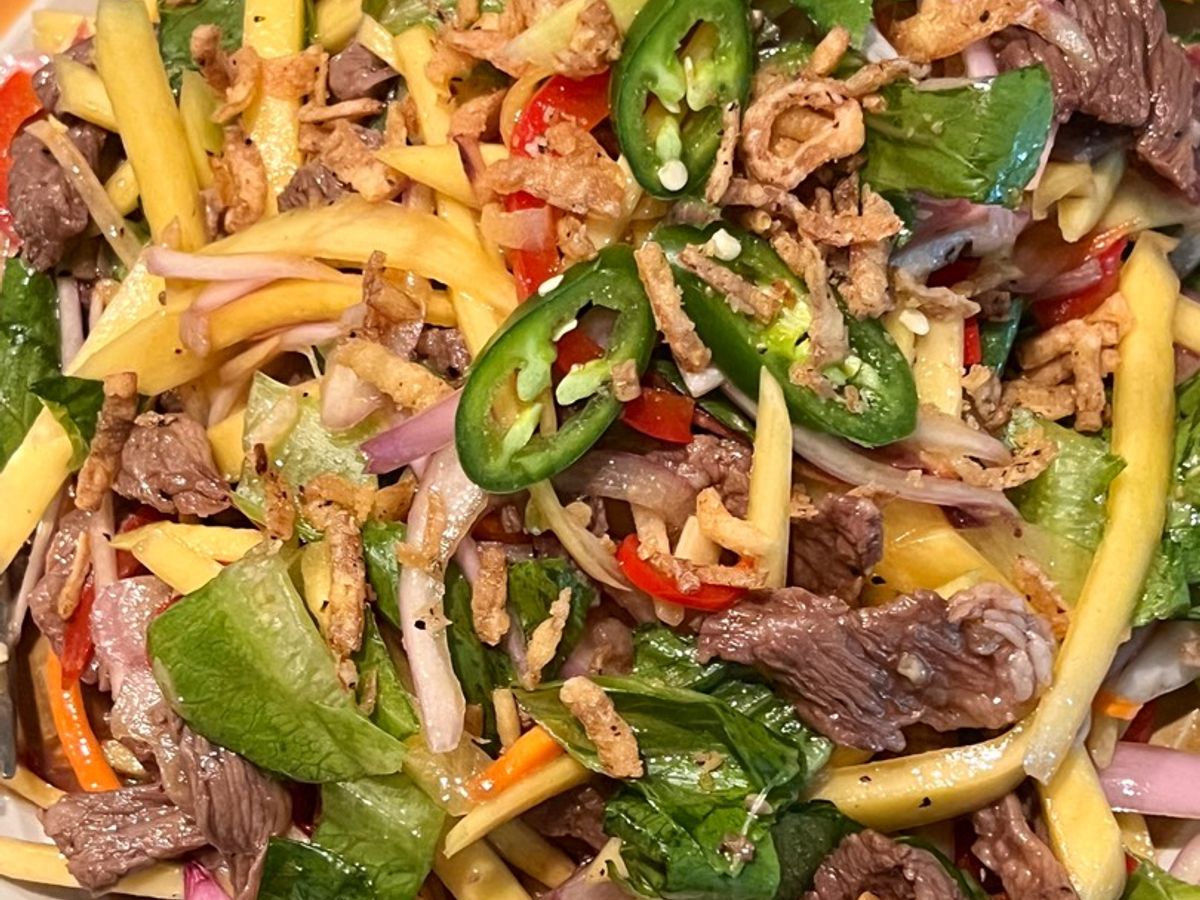 Gỏi bò bóp thấu chua ngọt, rất ngon và dễ làm vô cùng