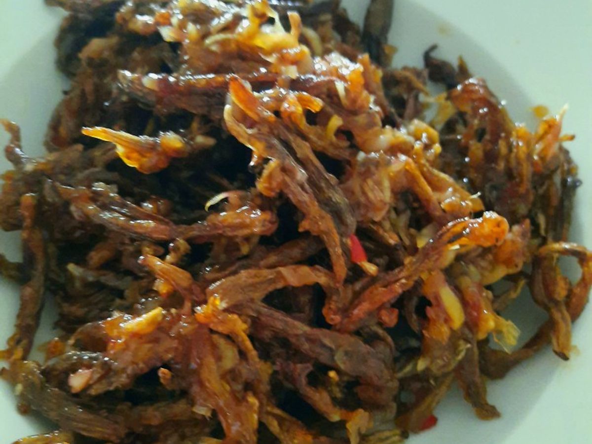 Cá cơm chay (cá ruội chay) rim mặn ngọt