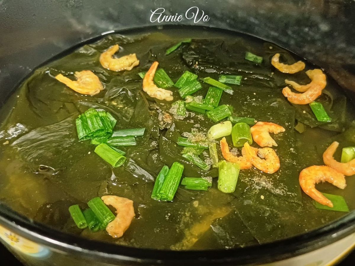 Canh rong biển nấu tôm khô