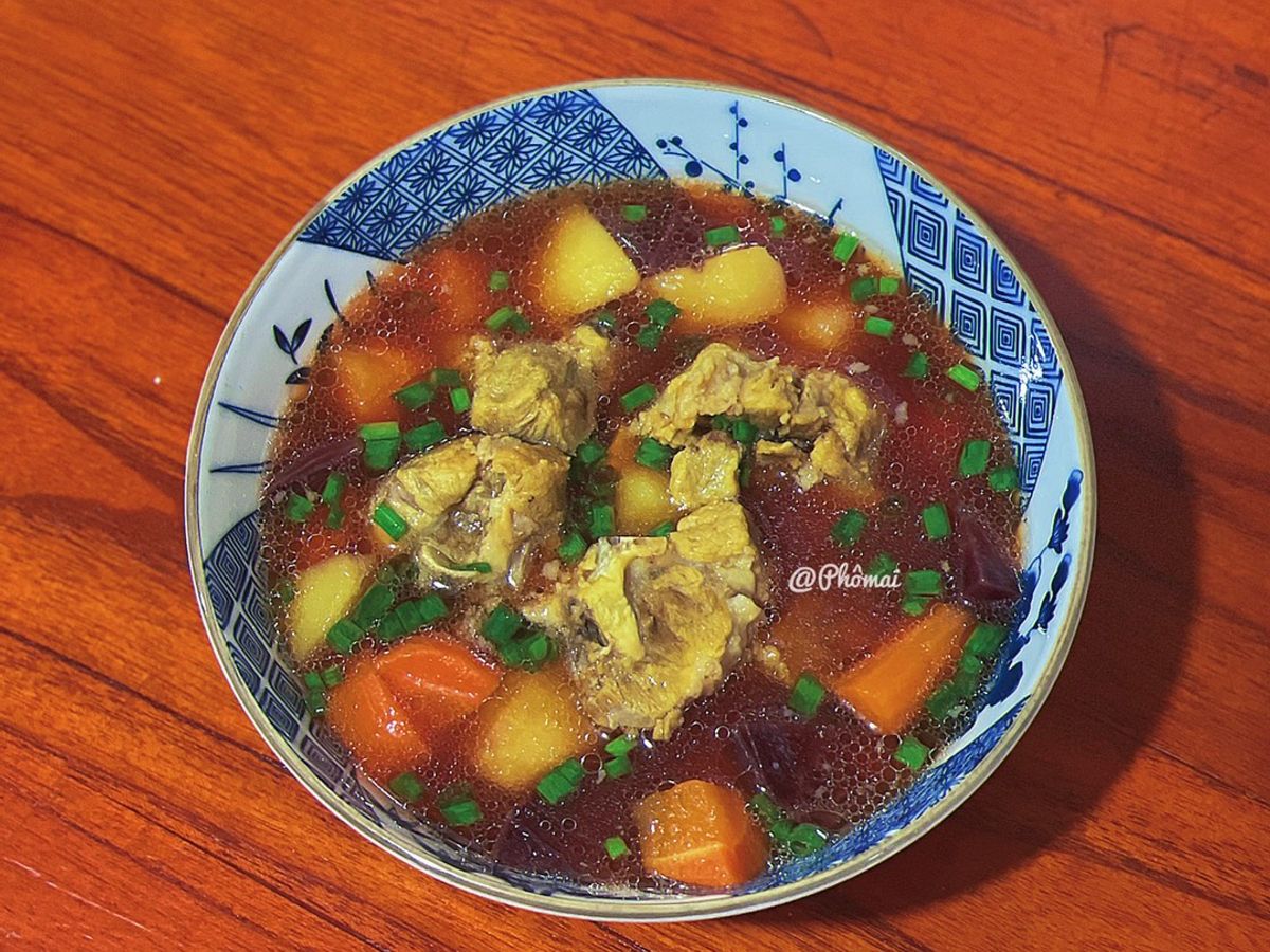 Canh Xương Hầm Rau Củ