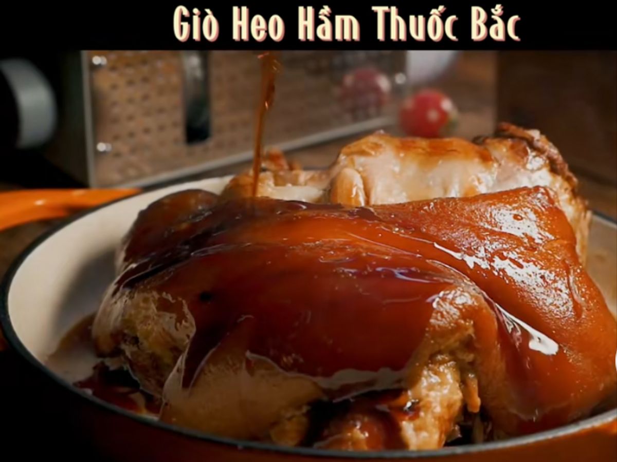 Giò Heo Tiềm Thuốc Bắc