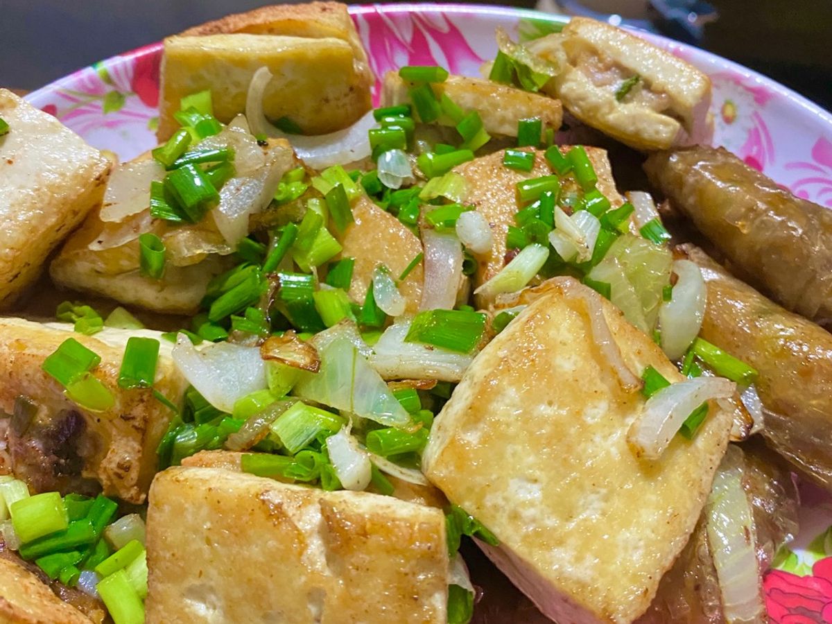 Đậu nhồi thịt tẩm hành lá