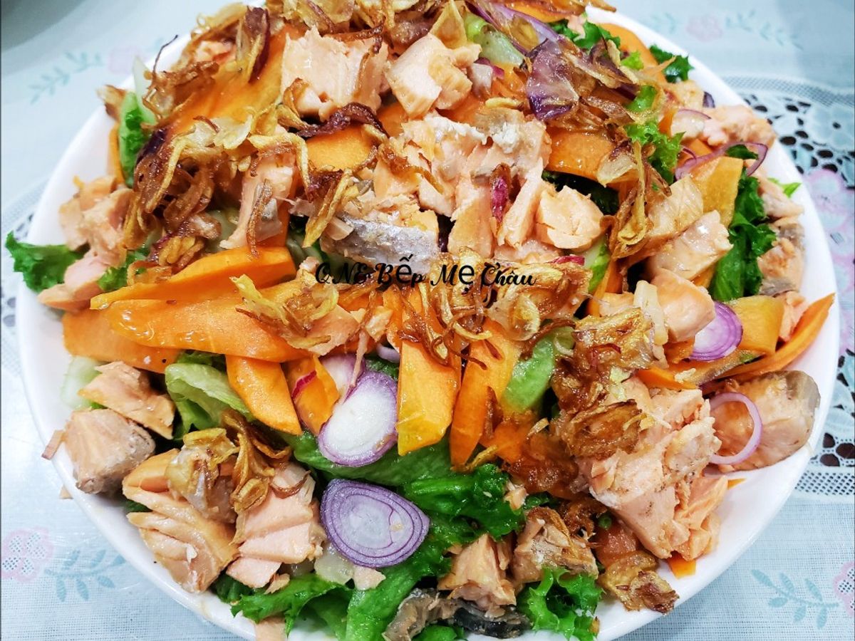 Salad cá hồi