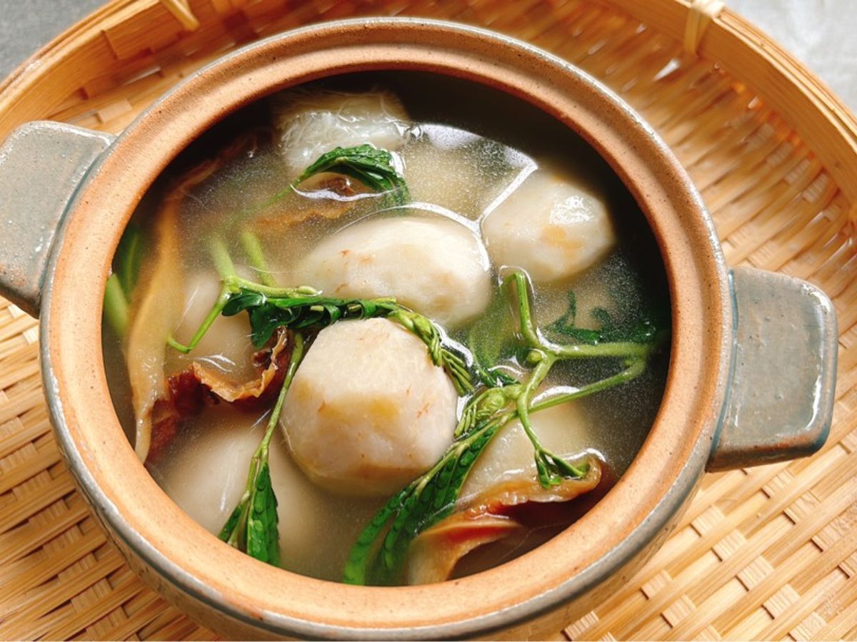 Canh khoai sọ rau rút (nhút)