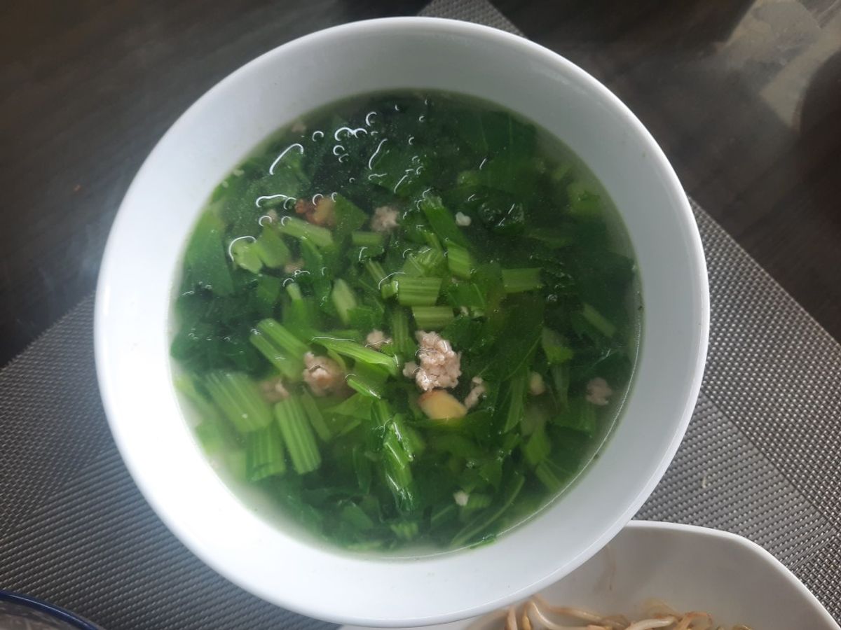 Canh cải nấu thịt băm rang