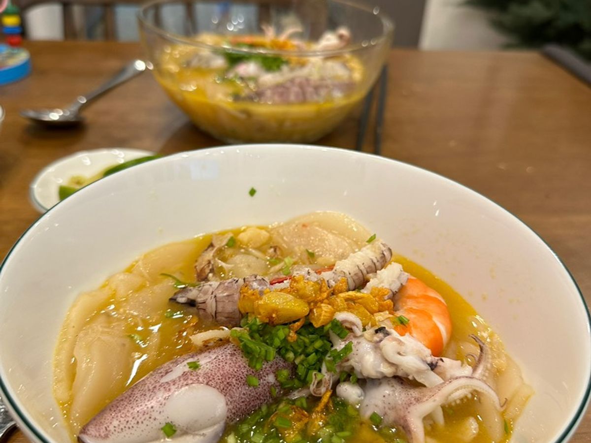 Bánh canh tôm mực