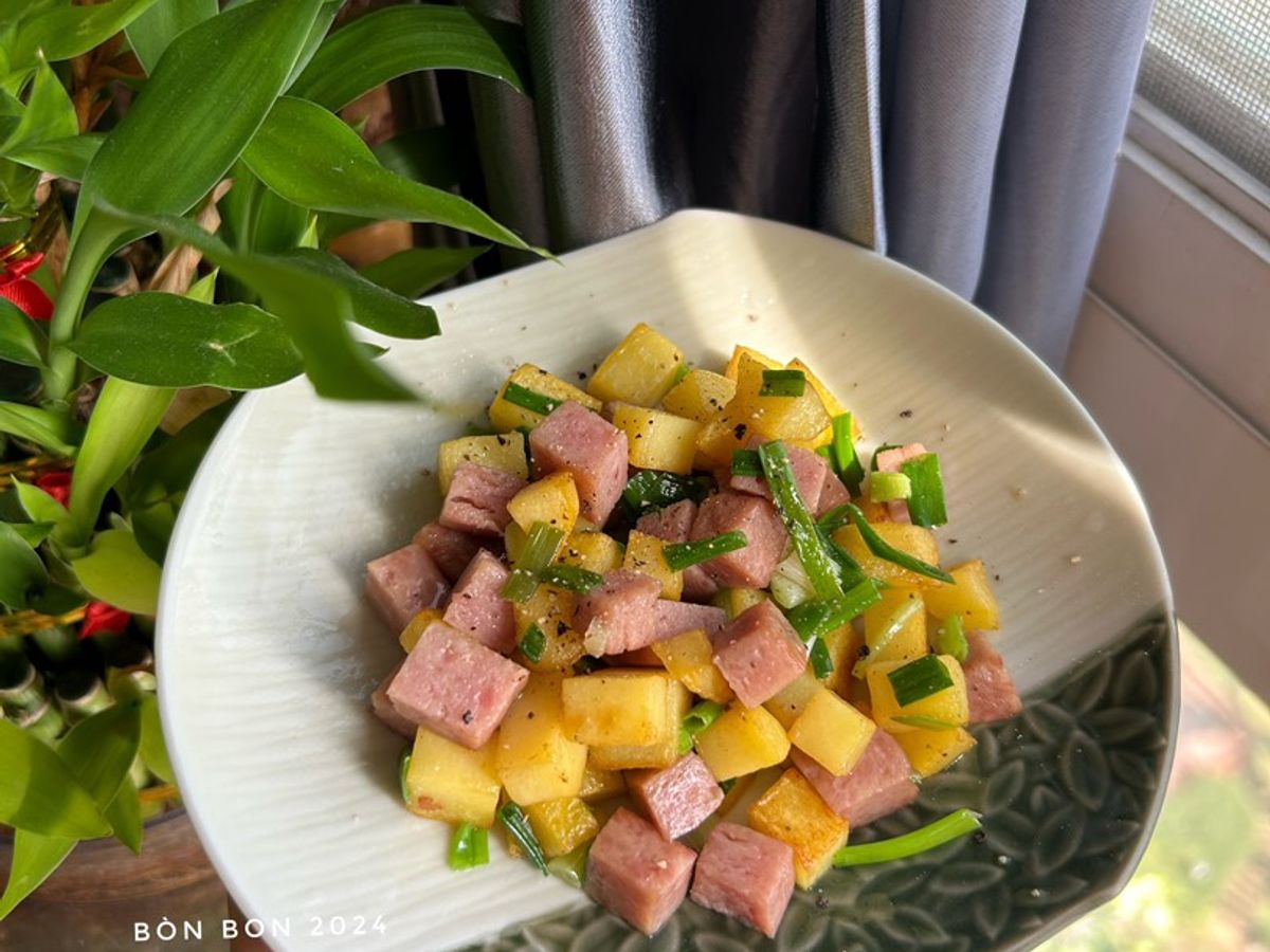 Khoai Tây Xào Thịt Hộp Spam