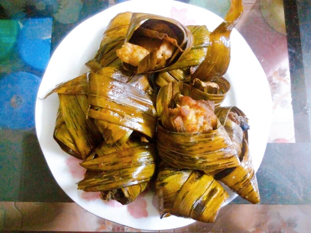 Thịt Gà cuốn lá dứa chiên