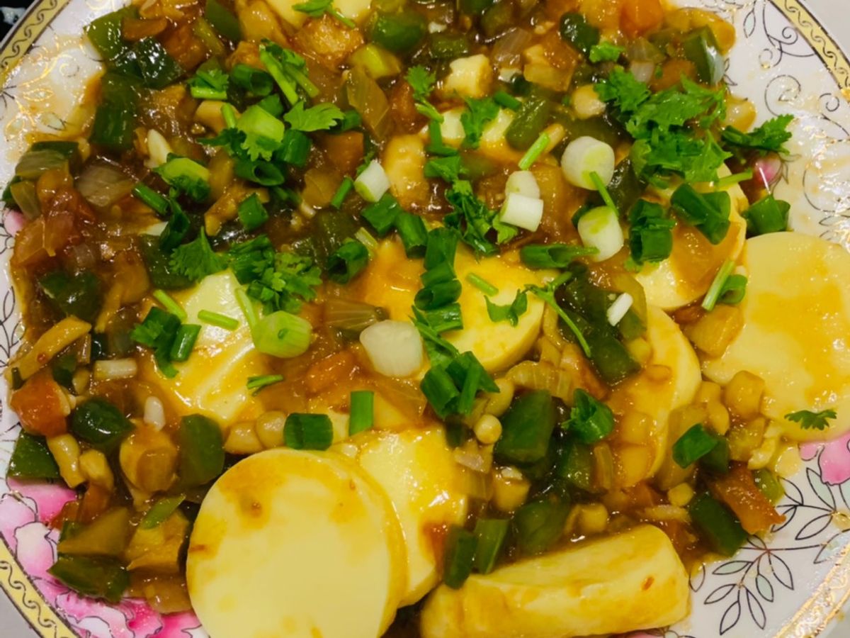 Đậu hũ trứng sốt rau củ