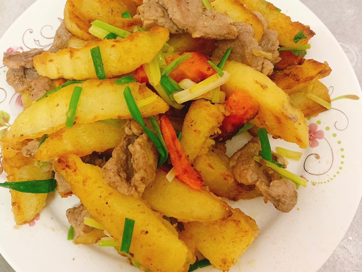 Khoai tây chiên xào bò