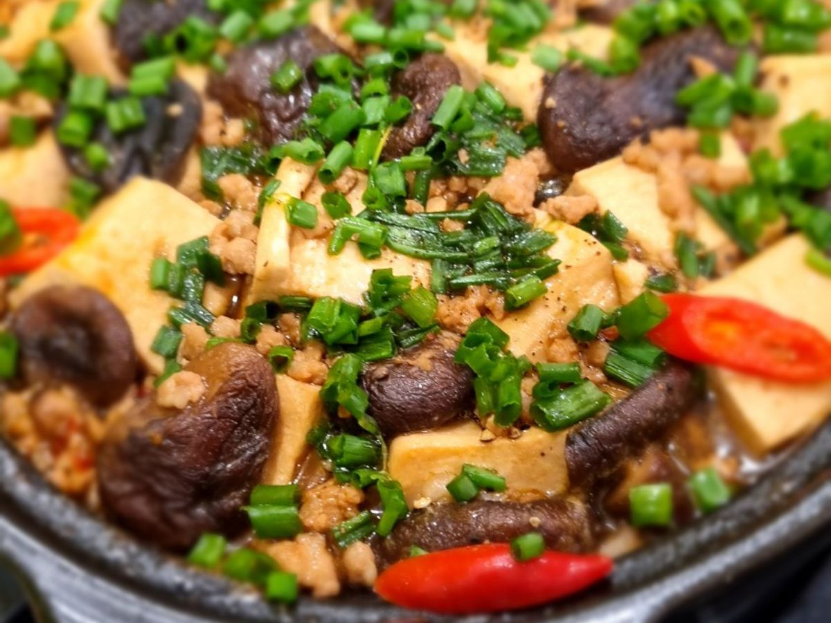 Đậu Hủ Kho Thịt Băm, Nấm Hương Sốt Nước Tương