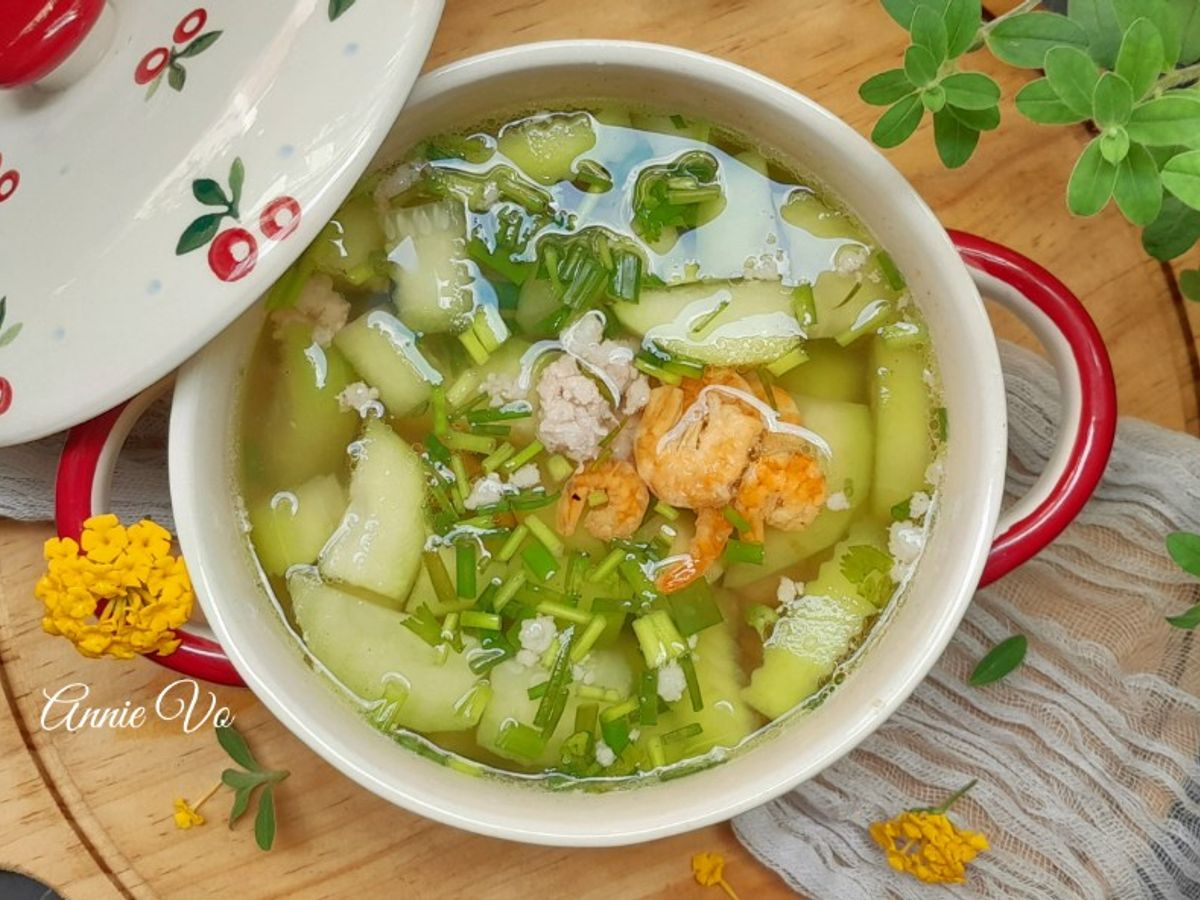 Canh bí xanh tôm khô thịt xay