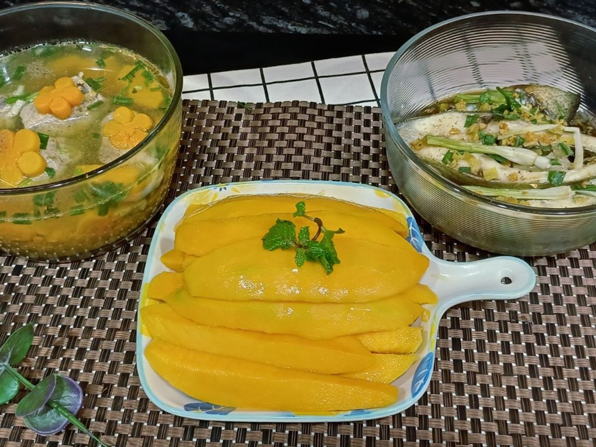Bữa cơm hai món đơn giản
