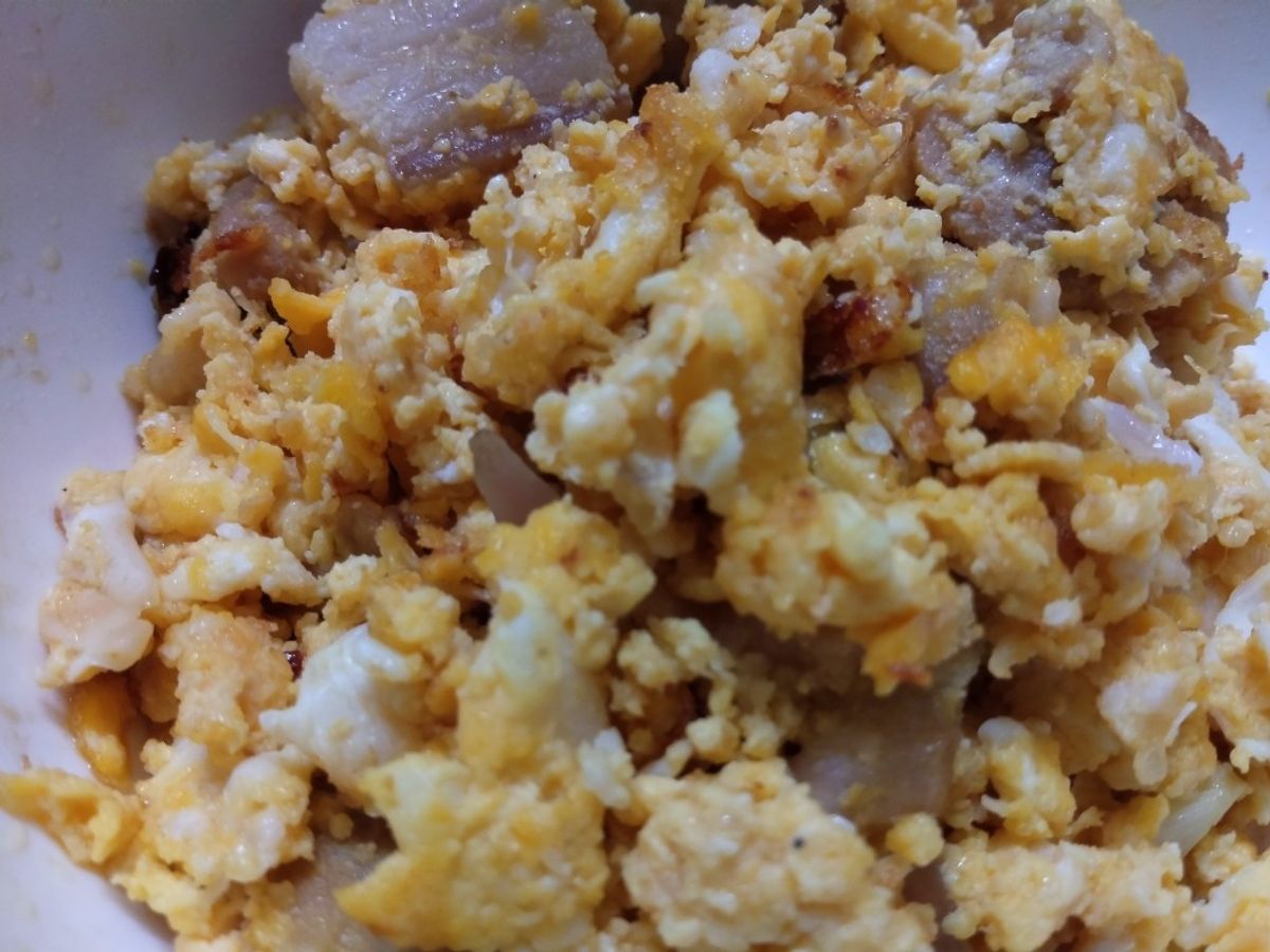 Trứng xào thịt