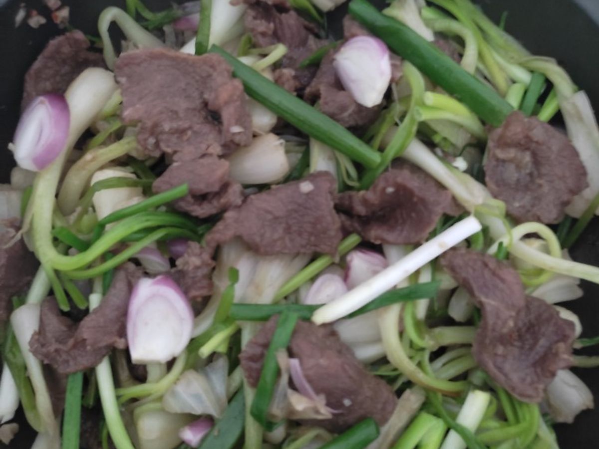 Thịt bò xào củ kiệu