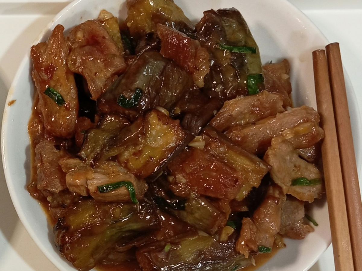 Thịt kho cà tím chua ngọt