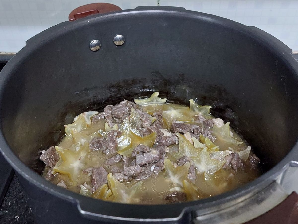 Bò hầm khế