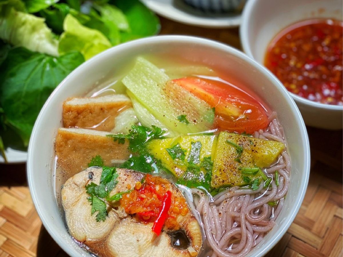 Bún Cá Ngừ Chả Cá Eat Clean