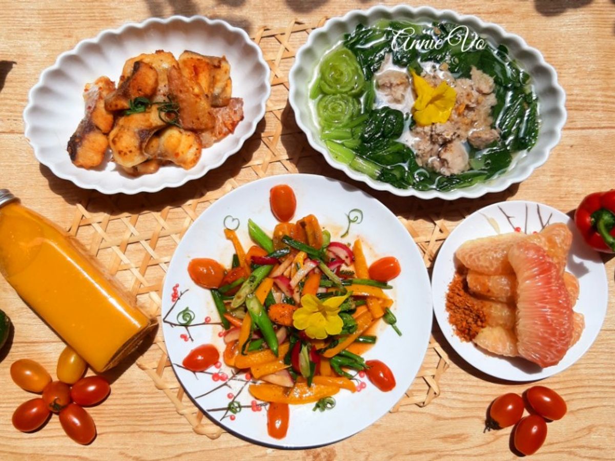 Cơm nhà rực rỡ ngày nắng đẹp