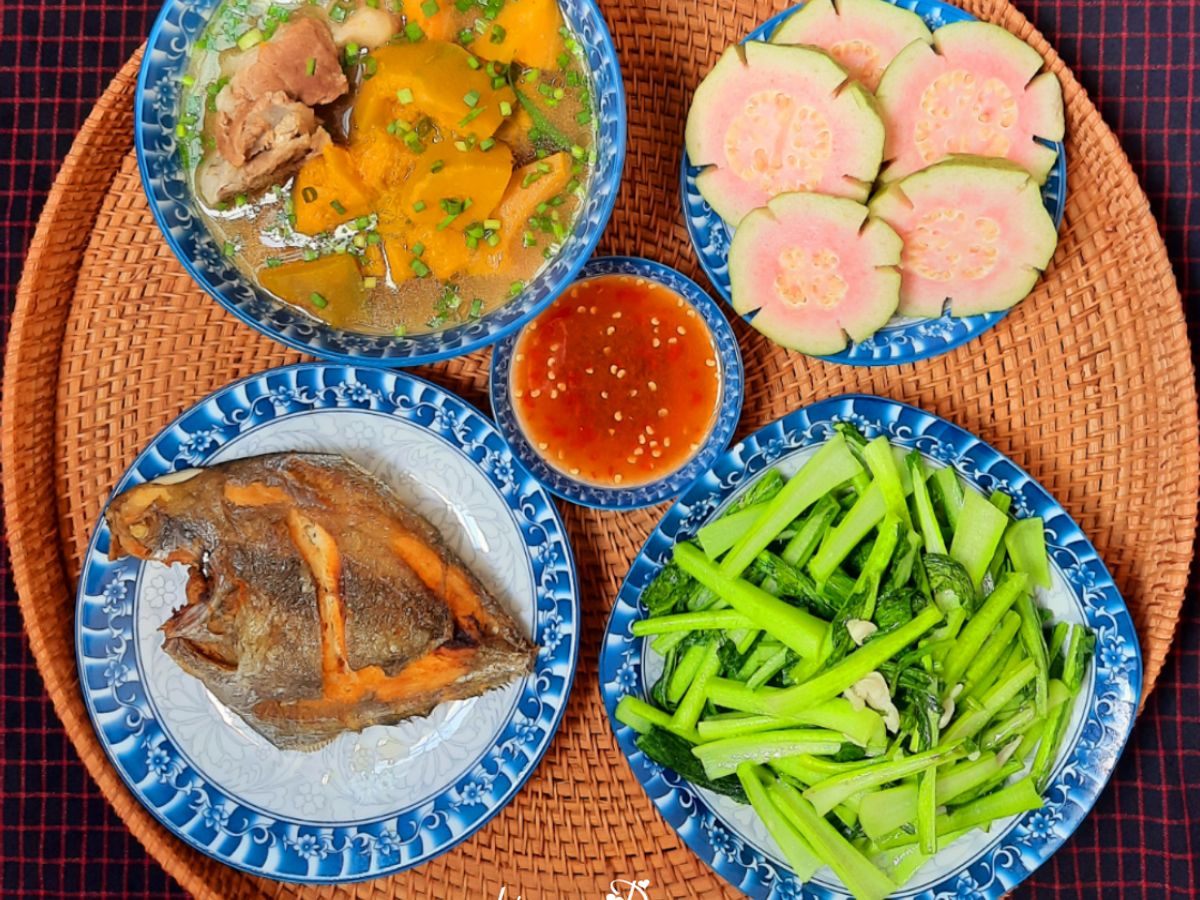 Cơm nhà 12