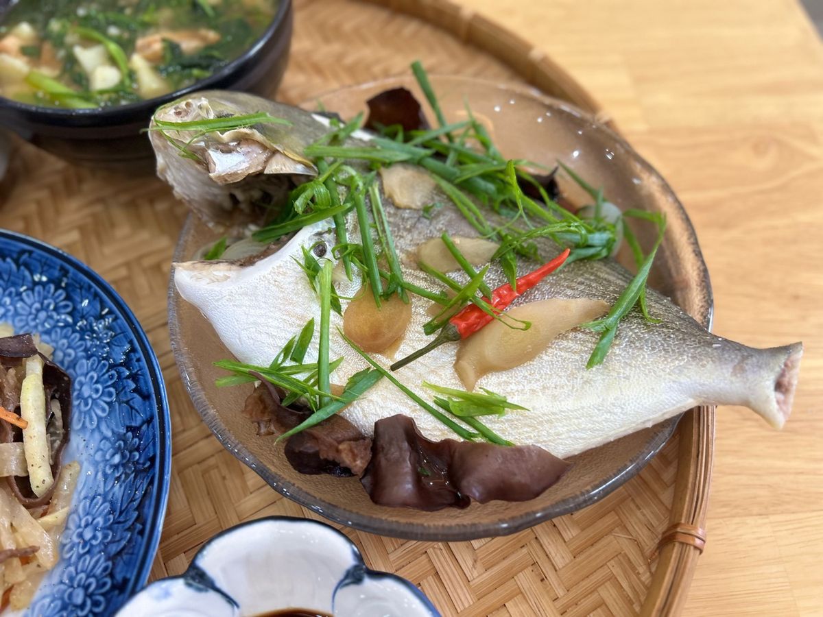 Cá Chim hấp Nấm Mèo
