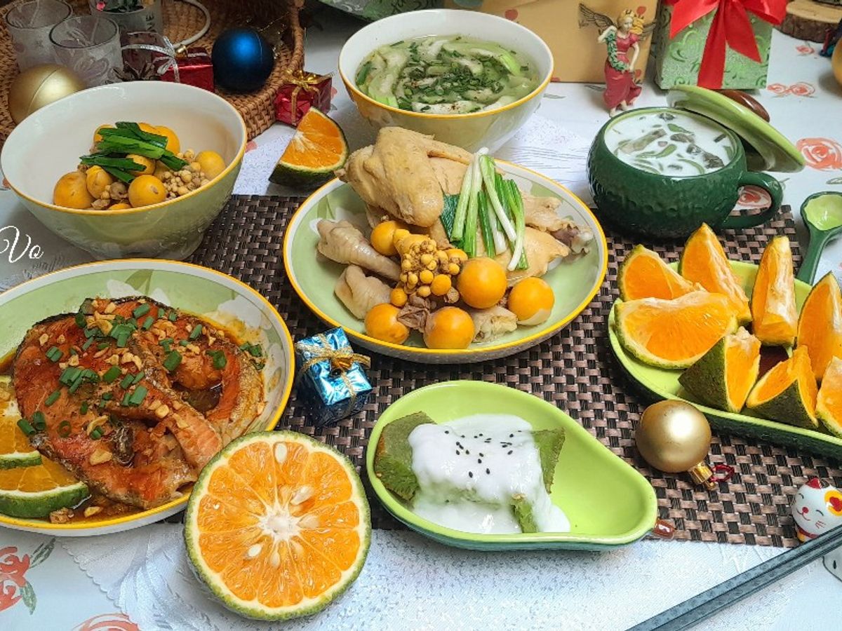 Bữa cơm sắc vàng xanh