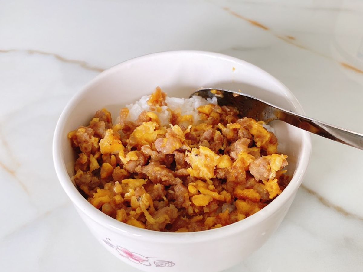 Thịt xào trứng