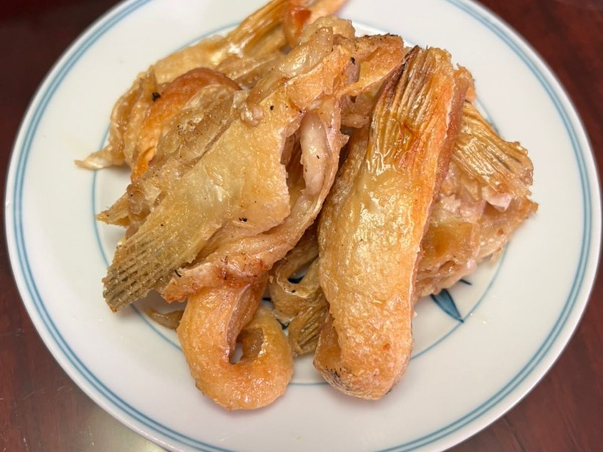 Lườn cá hồi rim mắm NCKD
