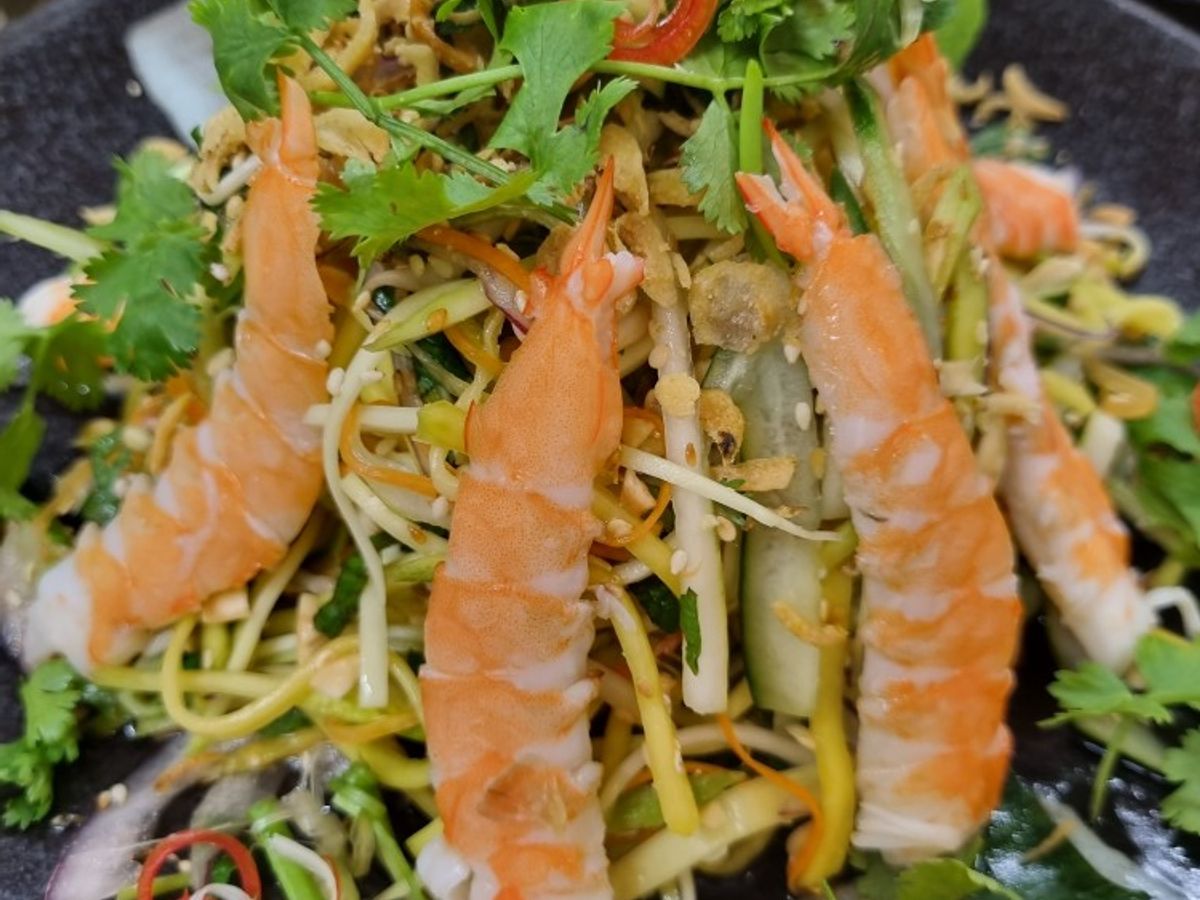 Nộm xoài tôm