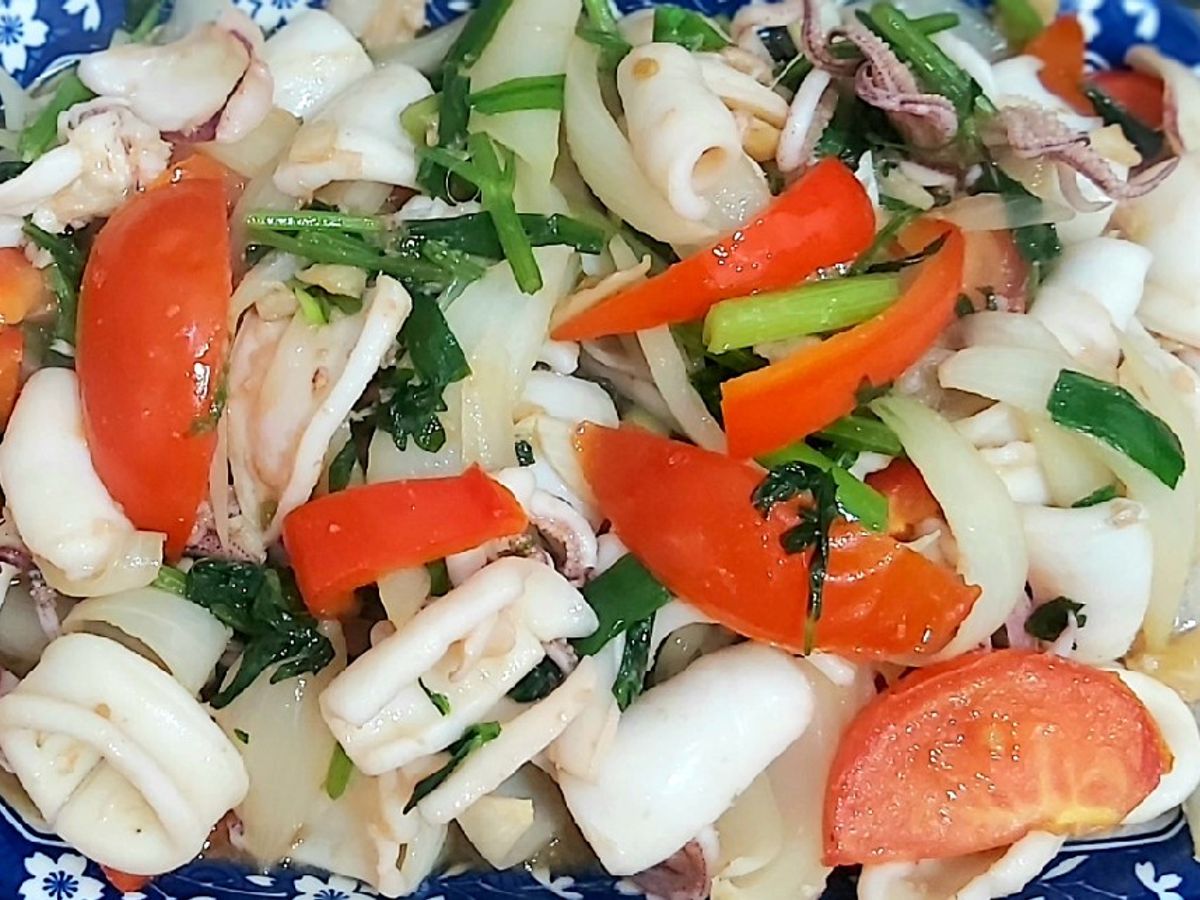 Mực xào hành tây