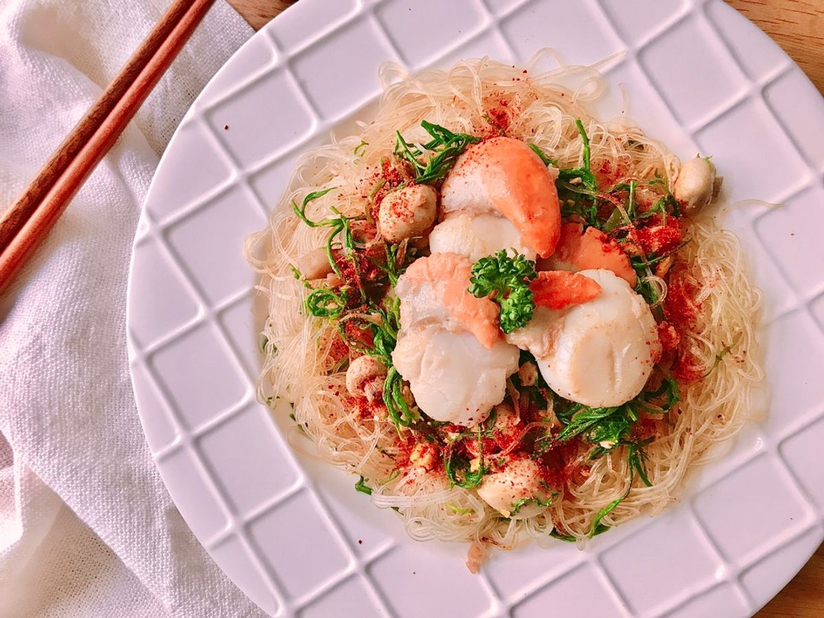 Miến Đậu Xanh Xào Sò Điệp & Rau Gai