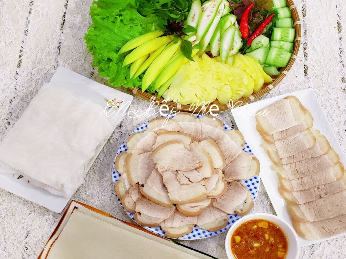 Bánh tráng cuốn thịt heo