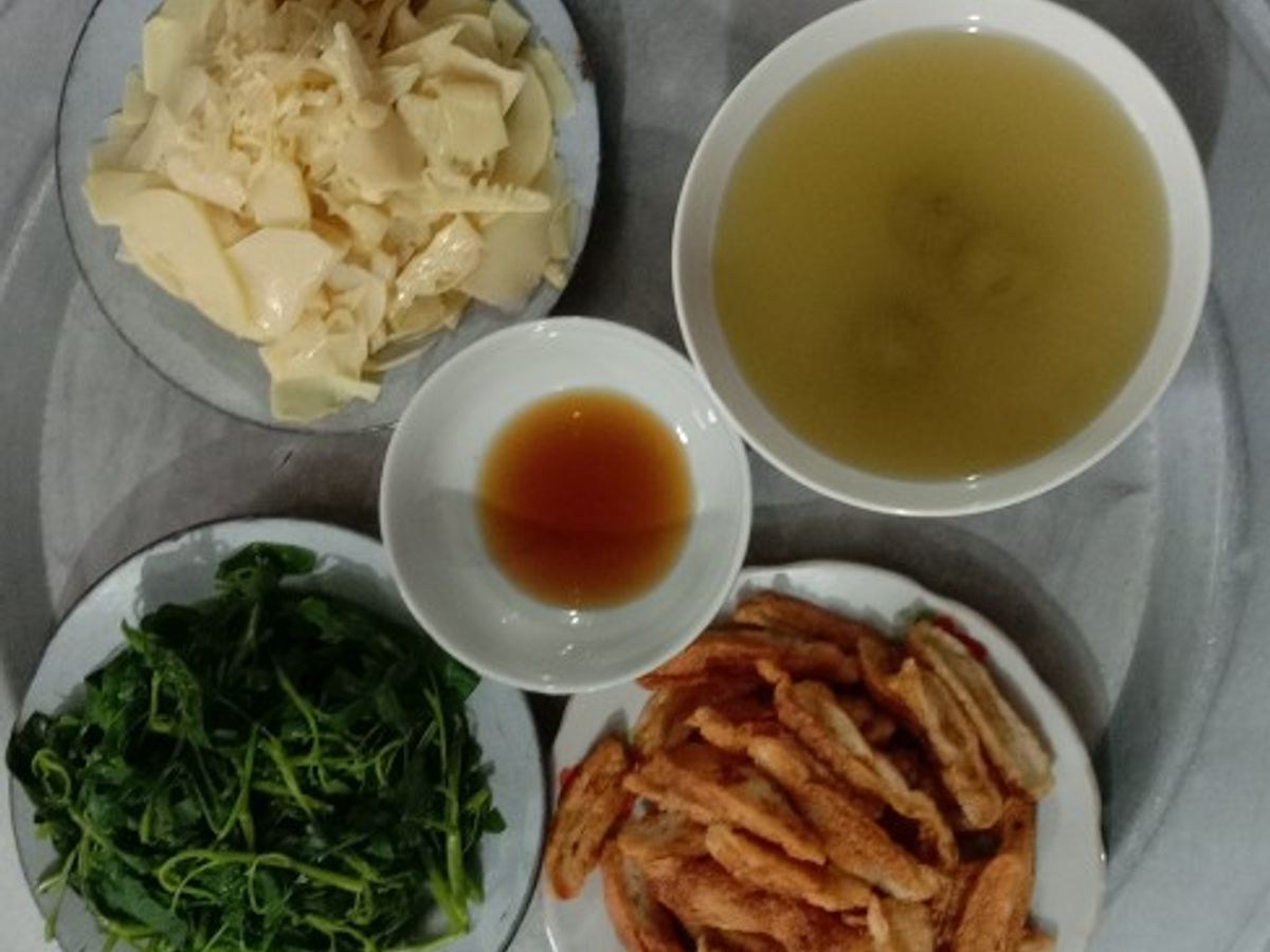 Cơm nhà đơn giản